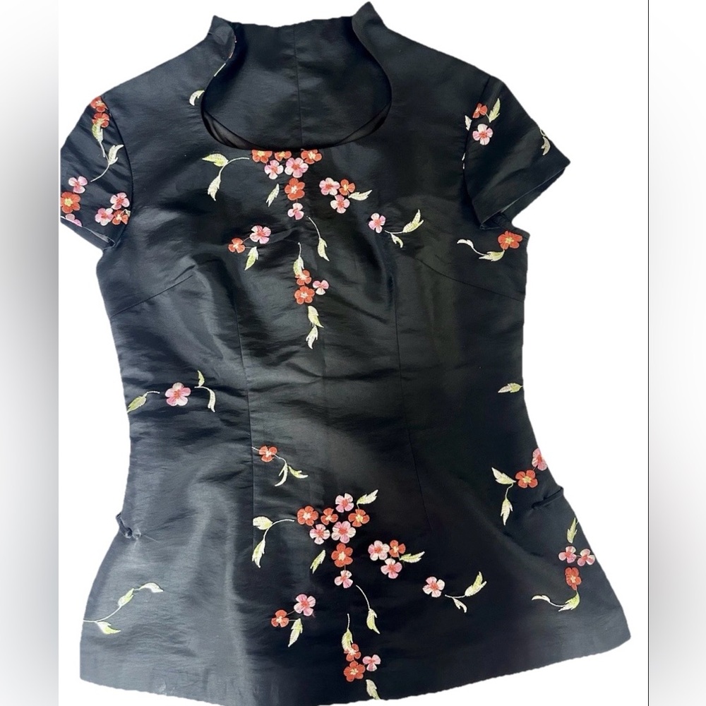 ⚡️Clearance | Final Sale ⚡️ 
Custom-Made Embroidered Cheongsam-Inspired top